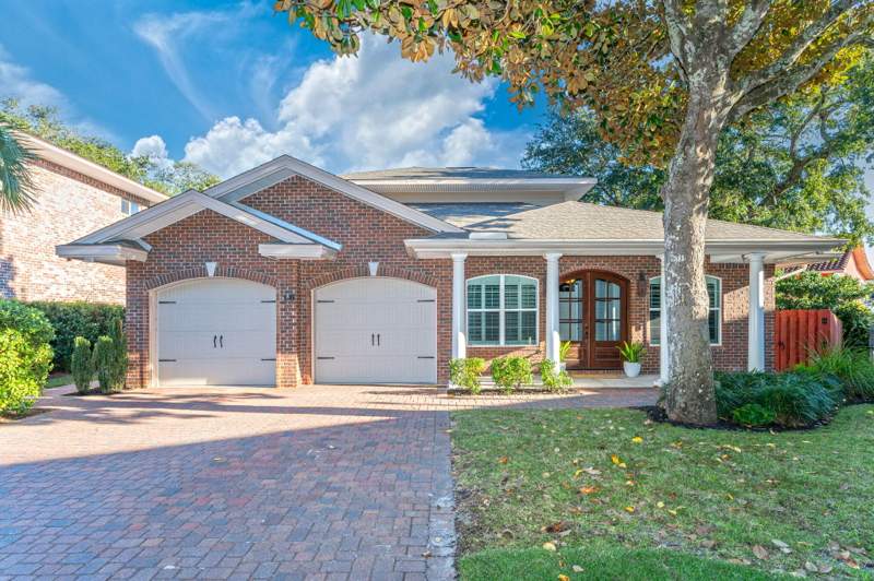 3 bedroom Detached Single Family at 16 Plantation Oaks Drive, Plantation Oaks Of Mary Esther S/D, Mary Esther — photo 2