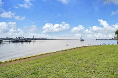 214 SW Miracle Strip Parkway #B104, Fort Walton Beach FL - photo 6 of 29