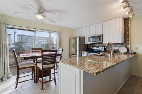 304 Barracuda Avenue #202, Fort Walton Beach FL - photo 8 of 27