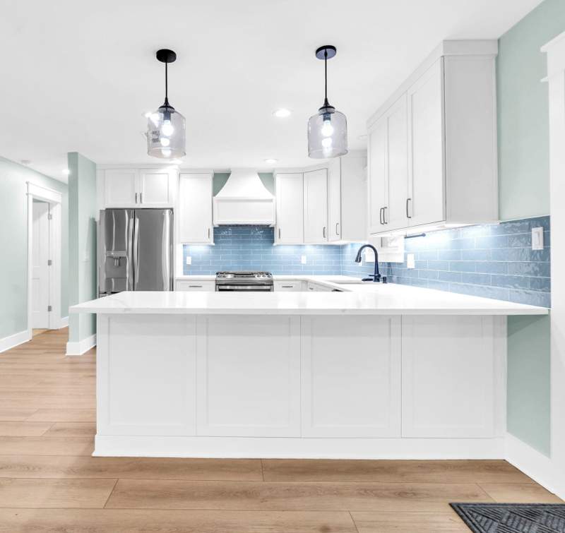 3 bedroom Detached Single Family at 425 Stahlman Avenue, Eastwood 6th Addn Lot 12 Blk J, Destin — photo 2