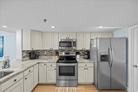 554 Coral Court #Unit 602, Fort Walton Beach FL - photo 9 of 57