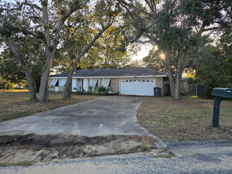 3 bedroom Detached Single Family at 403 James Avenue, Valparaiso Plat 16, Valparaiso — photo 2