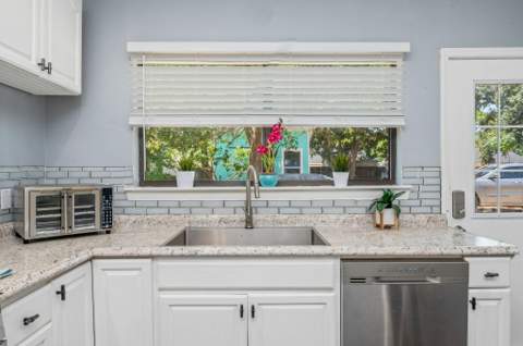 38 NW Poulton Drive, Fort Walton Beach FL - photo 6 of 36