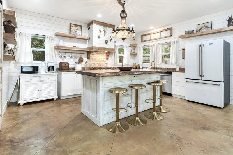 3 bedroom Detached Single Family at 247 N Bishop Road, Beach Highland 1st Add, Santa Rosa Beach — photo 2