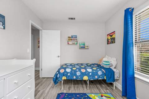 827 Blvd De L Orleans, Mary Esther FL - photo 20 of 26