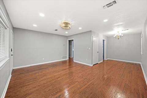 318 NW Oakland Circle, Fort Walton Beach FL - photo 11 of 30