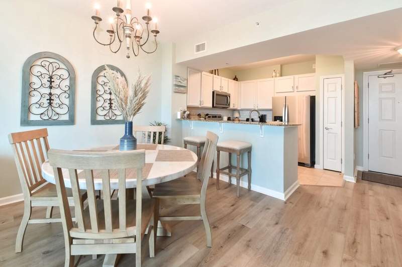 2 bedroom Condominium at 4207 Indian Bayou Trail #2914, The Palms Of Destin, Destin — photo 3