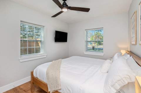 342 SE Hollywood Boulevard, Fort Walton Beach FL - photo 23 of 77