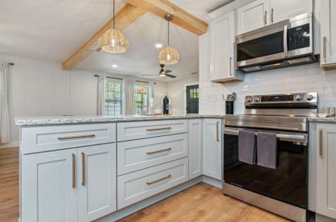 342 SE Hollywood Boulevard, Fort Walton Beach FL - photo 13 of 77