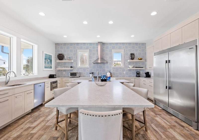 8 bedroom Detached Single Family at 151 Snowdrift Road, Snow Drift Beach, Miramar Beach — photo 4