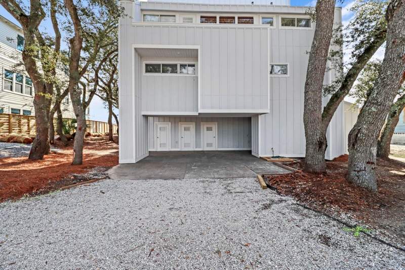 4 bedroom Detached Single Family at 708 Harbor Boulevard, East Pass Addn To Destin, Destin — photo 3