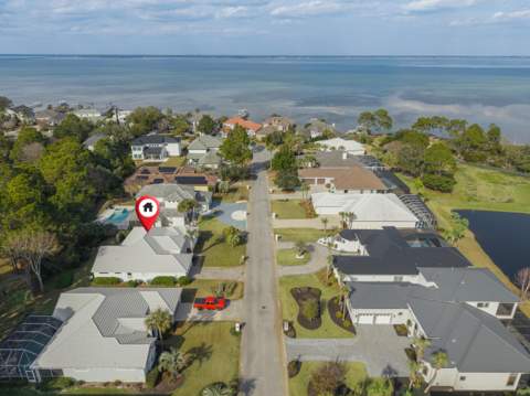 927 Emerald Bay Drive, Destin FL - photo 7 of 67