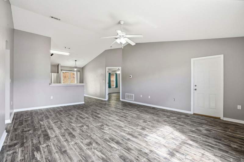 3 bedroom Detached Single Family at 209 Cabana Way, Ridge Crest Ph II Lot 17 Blk C, Crestview — photo 5