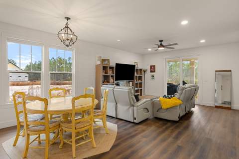 135 Clarke Hill Road, Freeport FL - photo 8 of 46