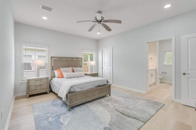 4 bedroom Detached Single Family at 24 Riverwalk Circle, Riverwalk Ph I, Freeport — photo 5