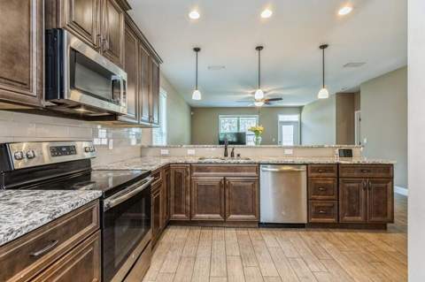 2B Newcastle Drive, Fort Walton Beach FL - photo 10 of 30