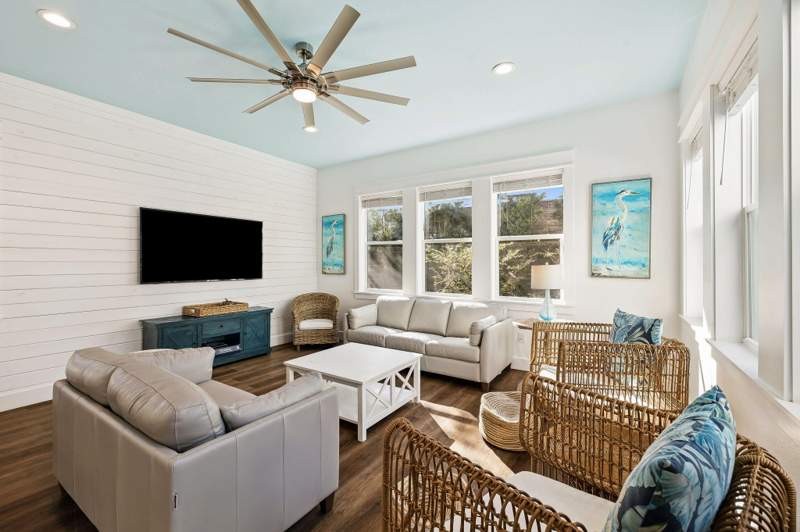 8 bedroom Detached Single Family at 147 Charlotte Avenue, Frangista Beach 2nd Addn, Miramar Beach — photo 5