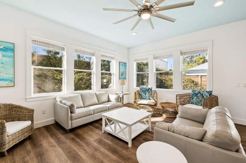 8 bedroom Detached Single Family at 147 Charlotte Avenue, Frangista Beach 2nd Addn, Miramar Beach — photo 3