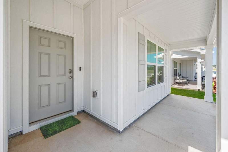 4 bedroom Detached Single Family at 103 Riverwalk Circle, Riverwalk Ph I, Freeport — photo 4