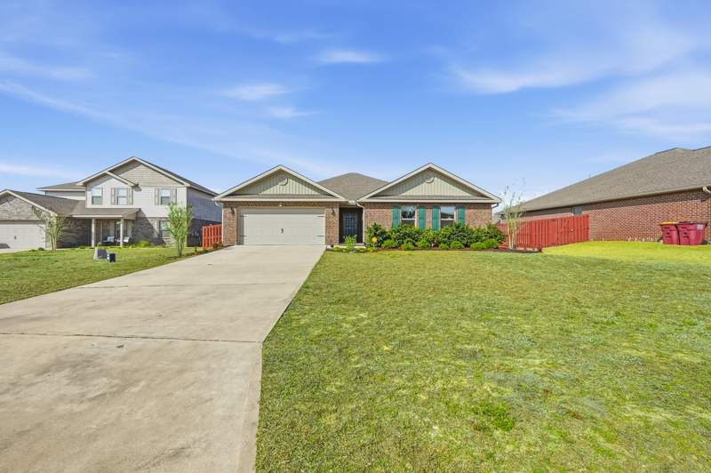 4 bedroom Detached Single Family at 365 Merlin Court, Redstone Commons, Crestview — photo 4