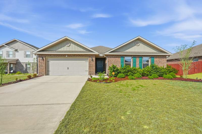 4 bedroom Detached Single Family at 365 Merlin Court, Redstone Commons, Crestview — photo 3