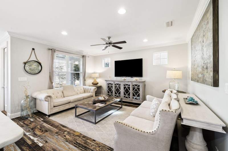 4 bedroom Detached Single Family at 1961 Baytowne Loop, Villa Lago, Miramar Beach — photo 4