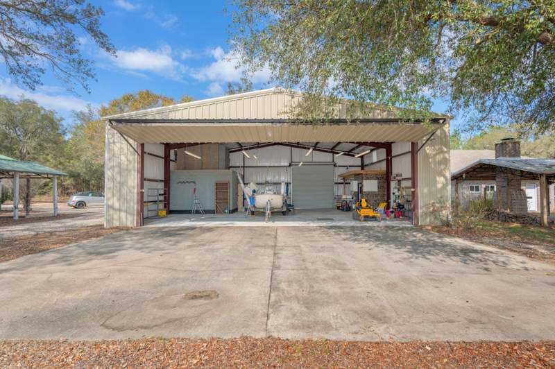 3 bedroom Detached Single Family at 526 Tail Spin Drive, Metes & Bounds, Holt — photo 5
