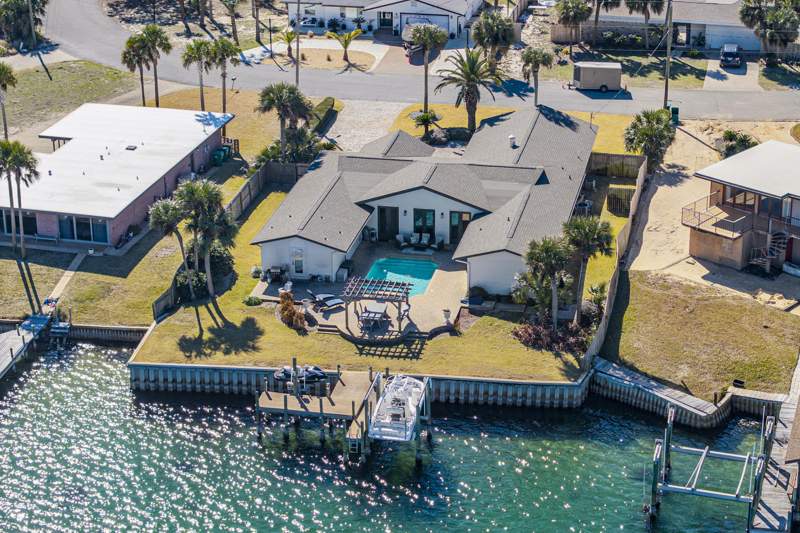 5 bedroom Detached Single Family at 423 Caviar Drive, Santa Rosa Island, Fort Walton Beach — photo 2
