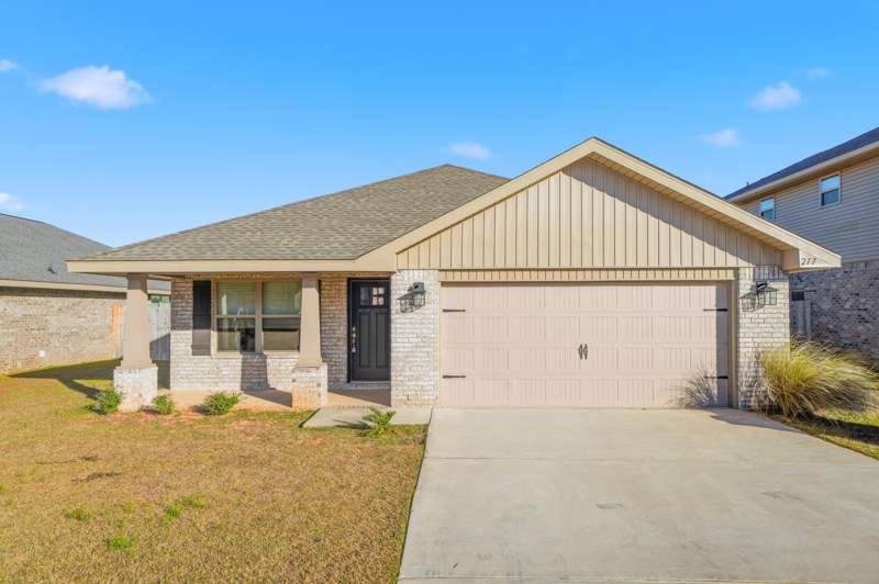 3 bedroom Detached Single Family at 217 Baycliff Drive, Ridgeway Landing, Crestview — photo 2