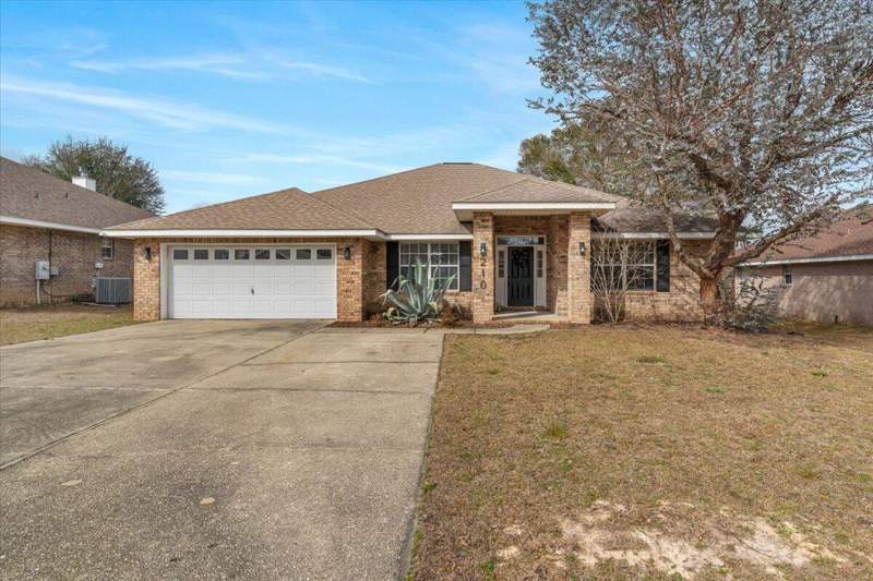 4 bedroom Detached Single Family at 210 Citadel Lane, Iron Gate S/D Ph I, Crestview — photo 3
