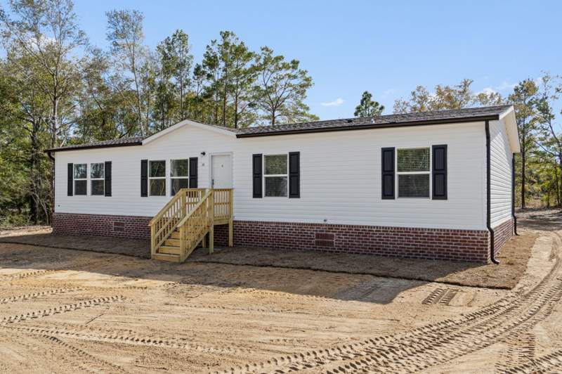 4 bedroom Mobile Home at 39 Bellini Road, Oakwood Lakes Estates, DeFuniak Springs — photo 3