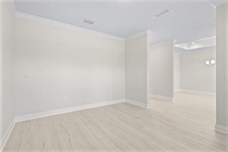 3 bedroom Detached Single Family at 923 Coastal Breeze Drive, Windswept Estates, Freeport — photo 5