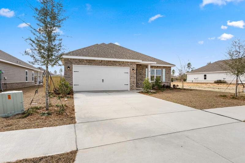 4 bedroom Detached Single Family at 36 Natureview Way, Natureview, Freeport — photo 2