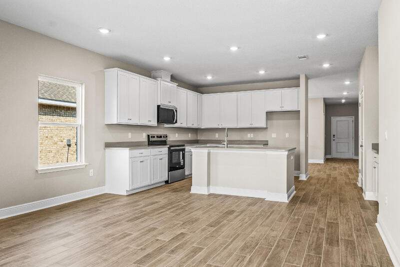 4 bedroom Detached Single Family at 96 Natureview Way, Natureview, Freeport — photo 2