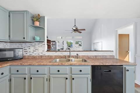 351 NW Canterbury Circle, Fort Walton Beach FL - photo 9 of 29