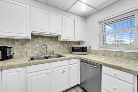 770 Sundial Court #Unit 208, Fort Walton Beach FL - photo 14 of 30