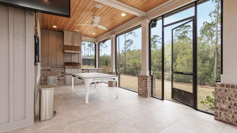 5 bedroom Detached Single Family at 186 Revana Way, Hammock Bay, Freeport — photo 4