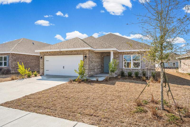 3 bedroom Detached Single Family at 80 Natureview Way, Natureview, Freeport — photo 2