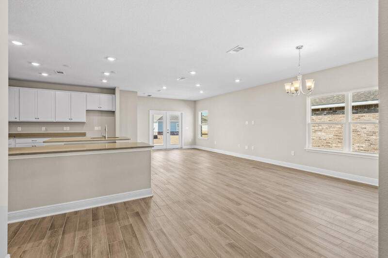 3 bedroom Detached Single Family at 80 Natureview Way, Natureview, Freeport — photo 3