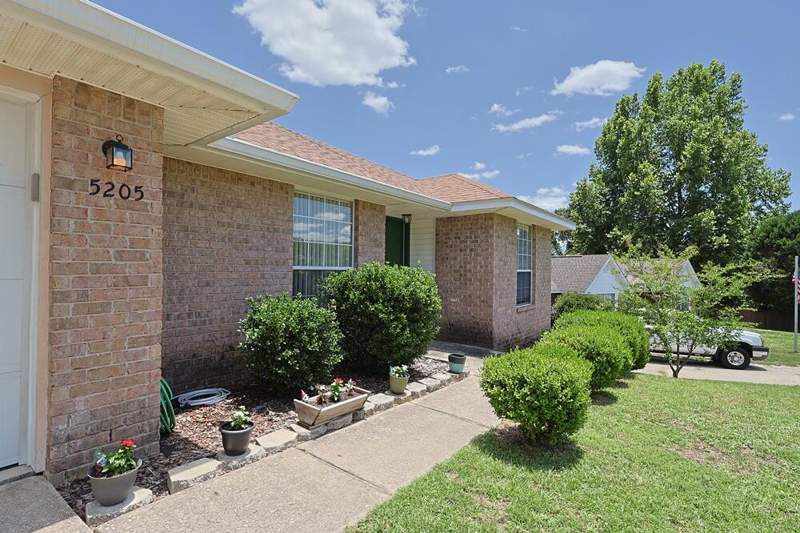 4 bedroom Detached Single Family at 5205 Whitehurst Lane, Antioch Estates S/D, Crestview — photo 5