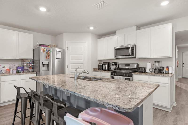 4 bedroom Detached Single Family at 4662 Honor Guard Way, Patriot Ridge, Crestview — photo 4