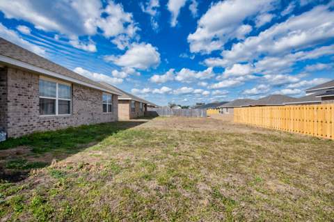 4662 Honor Guard Way, Crestview FL - photo 9 of 10