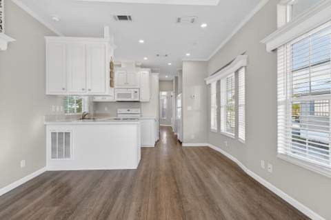 44 E Bradley Street ##6, Miramar Beach FL - photo 10 of 30