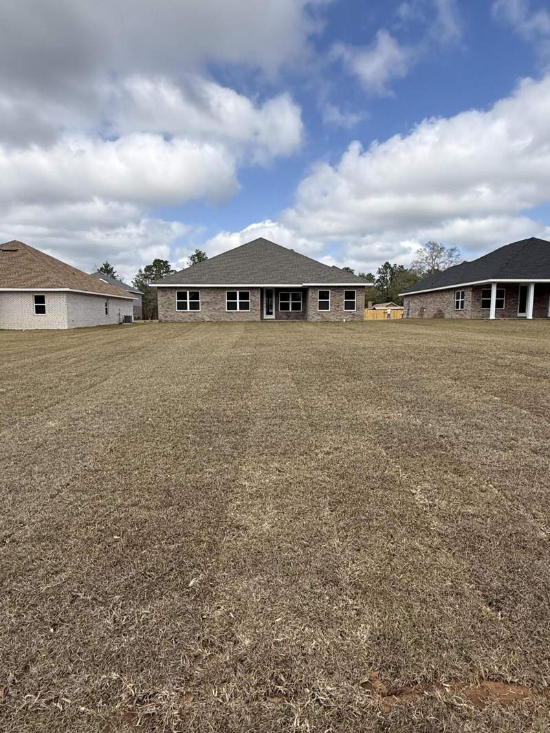 4 bedroom Detached Single Family at 2406 Aleia Lane, Brookwood, Crestview — photo 2