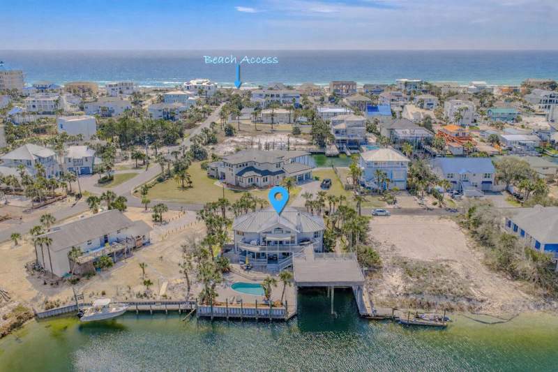 4 bedroom Detached Single Family at 621 Choctaw Drive, Holiday Isle, Destin — photo 3