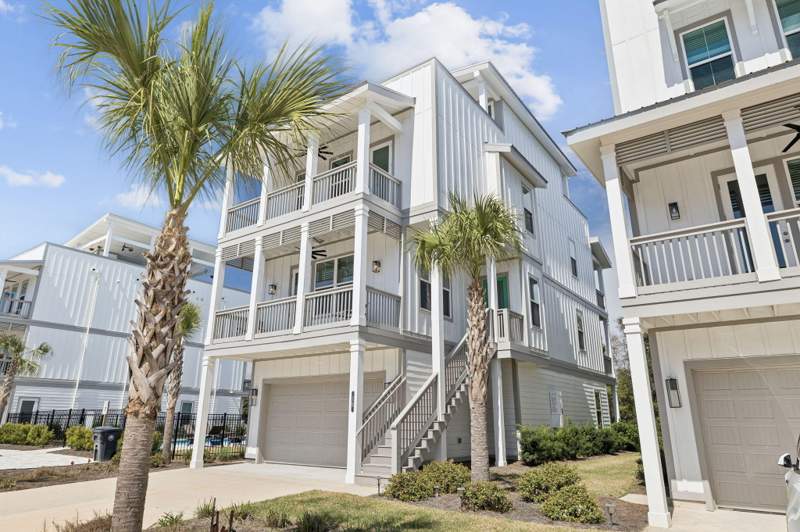 5 bedroom Detached Single Family at 15 E Queen Palm Drive, Twin Palms, Inlet Beach — photo 3