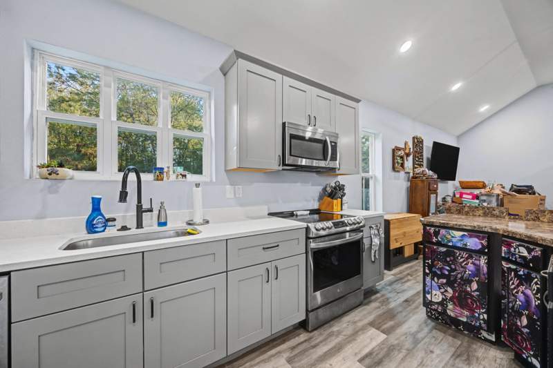 3 bedroom Detached Single Family at 255 W Renoir Road, Oakwood Lakes Estates, DeFuniak Springs — photo 3