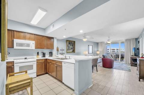 1324 SE Miracle Strip Parkway #Unit 604, Fort Walton Beach FL - photo 9 of 29