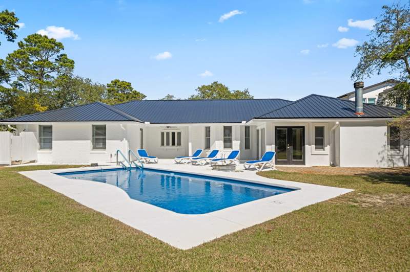 4 bedroom Detached Single Family at 497 Walton Way, Whispering Oaks, Miramar Beach — photo 3
