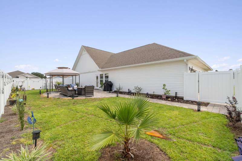 3 bedroom Detached Single Family at 38 Silverthorn Street, Owl's Head East, Freeport — photo 5